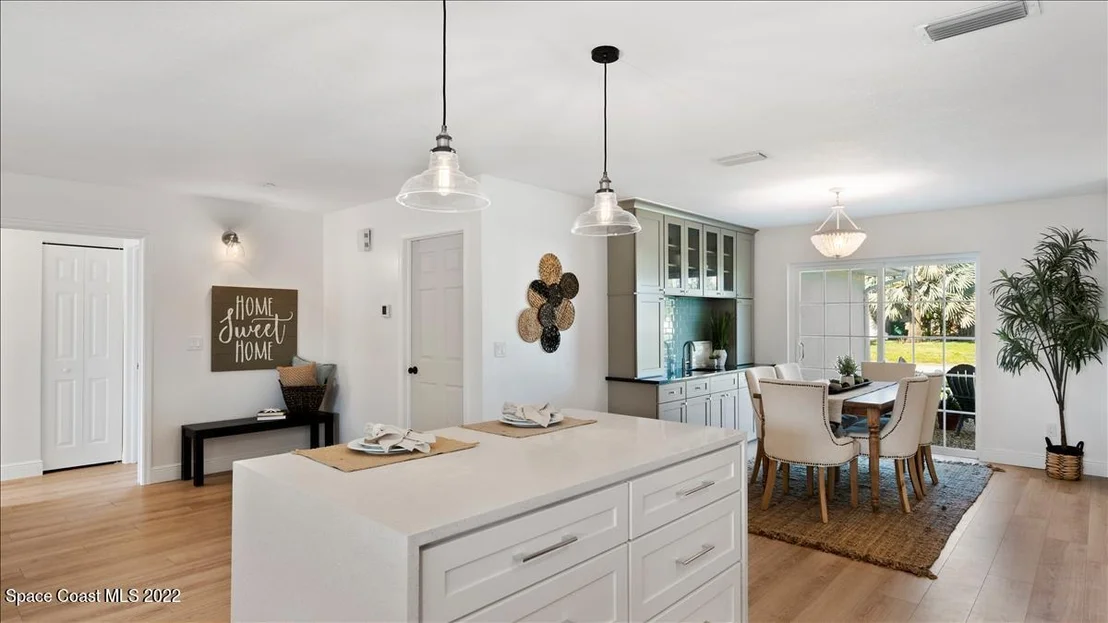 Photo of 780 Hibiscus Drive