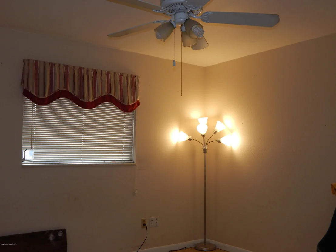 Photo of 811 Bianca Drive NE