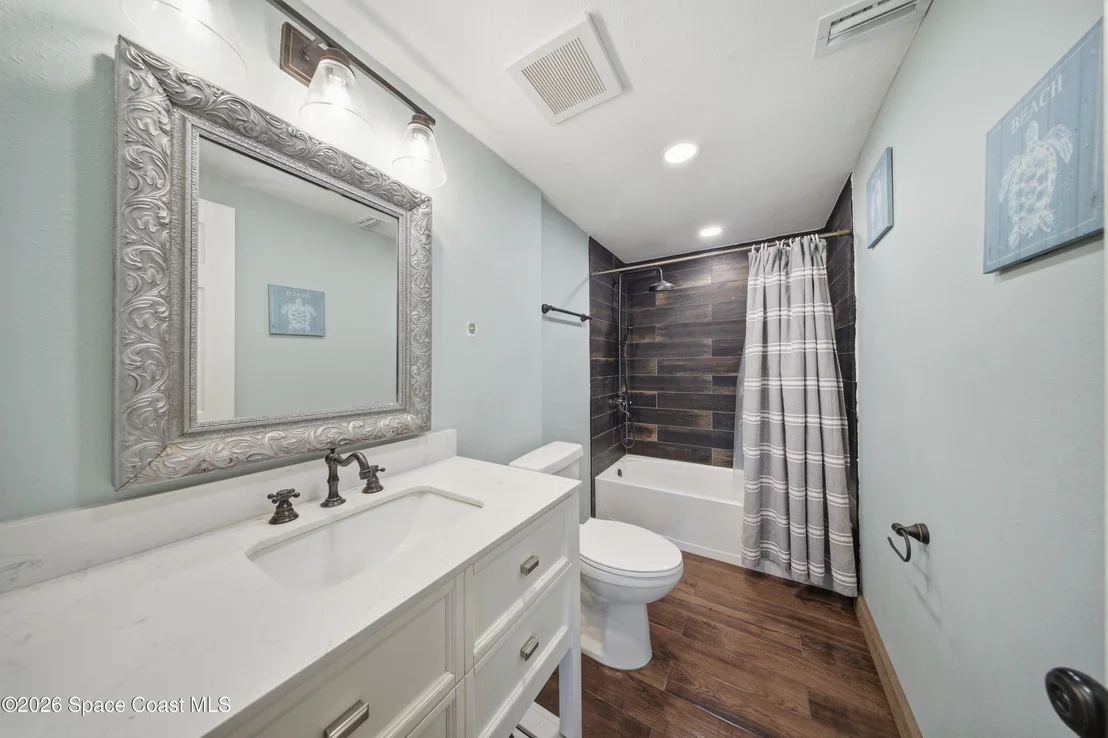 Photo of 112 Lagoon Avenue