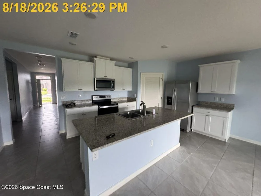 Photo of 3597 E Aberdeen Drive SE