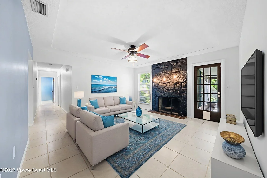 Photo of 611 Dundee Circle