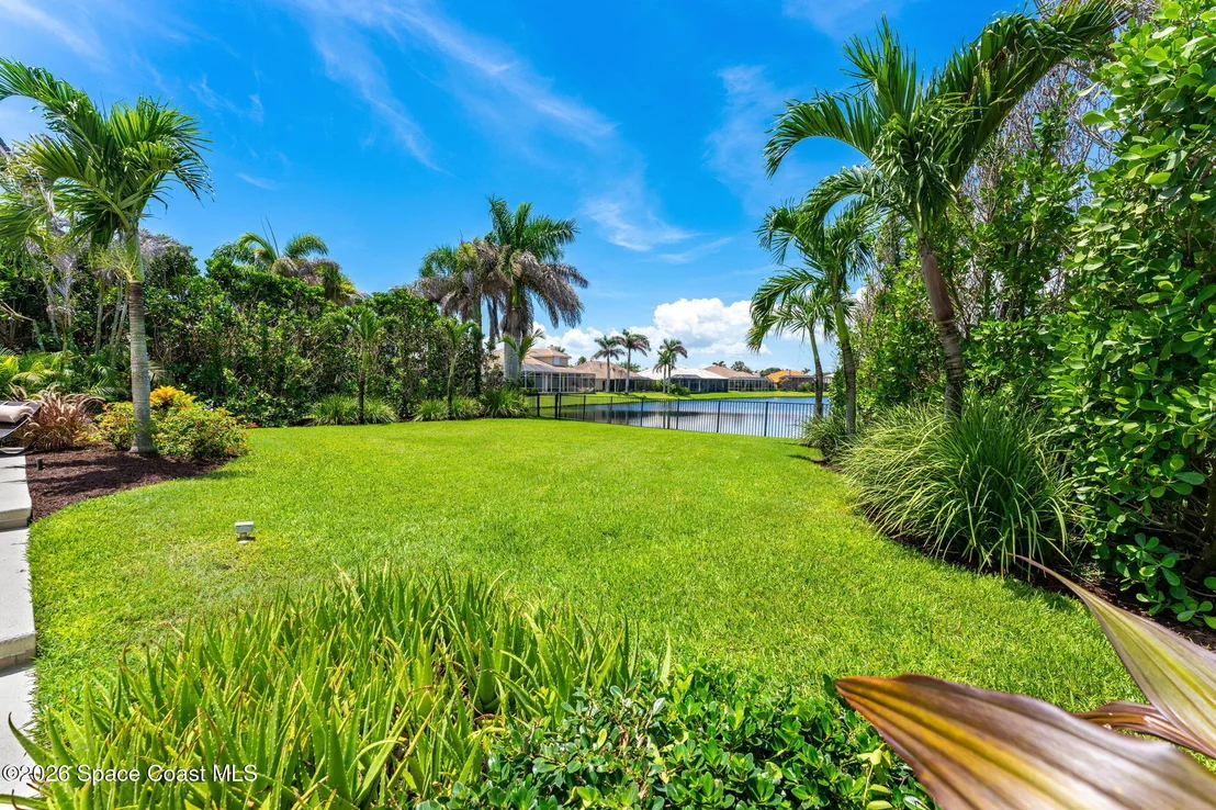 Photo of 242 Flanders Drive