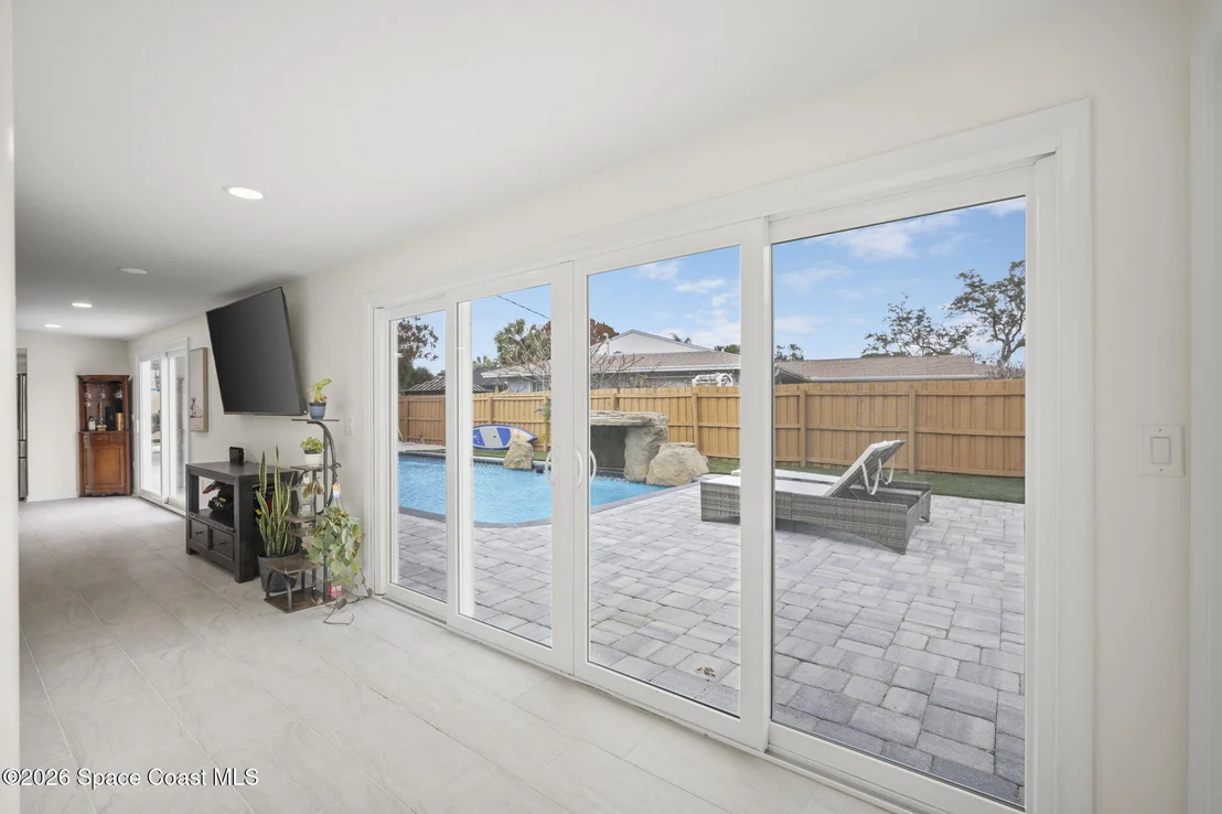 Photo of 500 Seabreeze Drive