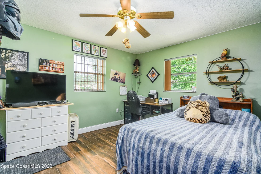 Photo of 746 Venus Drive