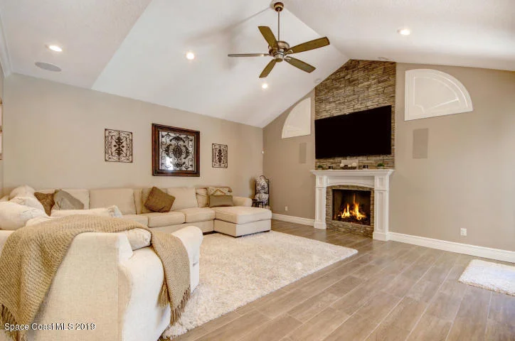 Photo of 661 Nightingale Drive