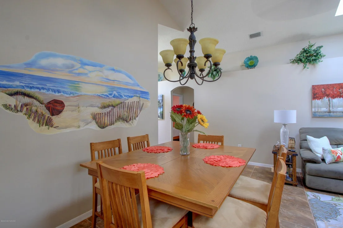 Photo of 1160 Pine Creek Circle NE