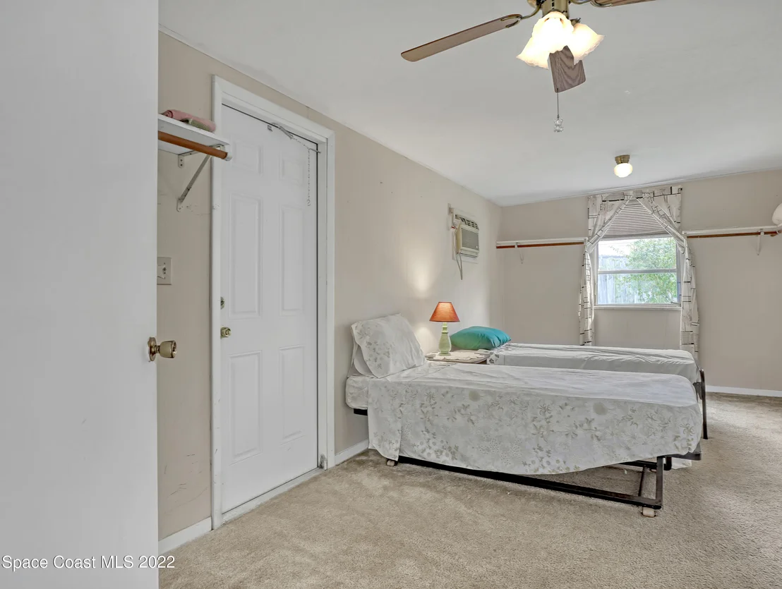 Photo of 1079 Cable Lane NE