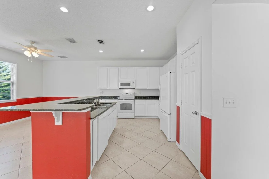 Photo of 3788 Jupiter Boulevard SE