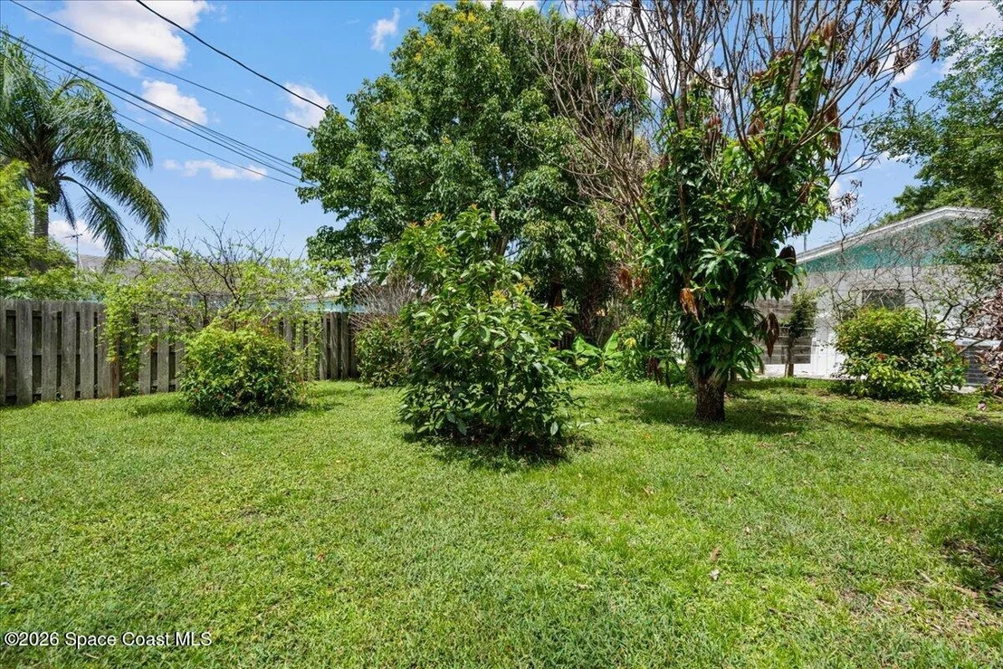 Photo of 2302 Hyde Parkway
