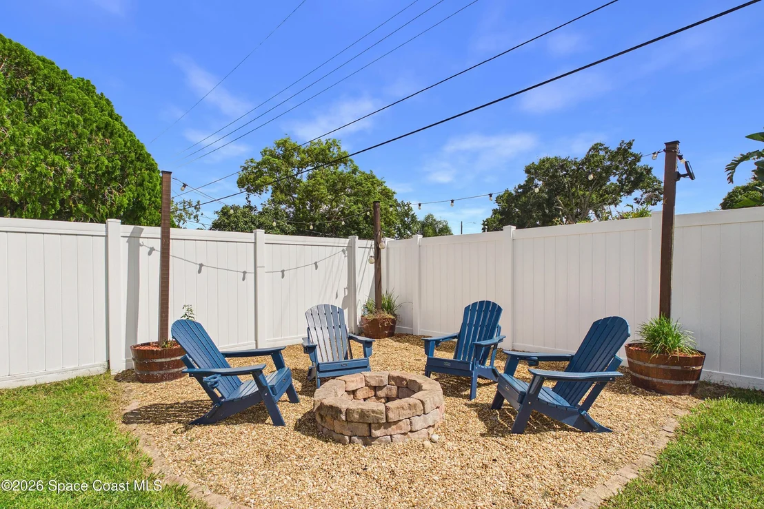 Photo of 2391 Lorna Drive