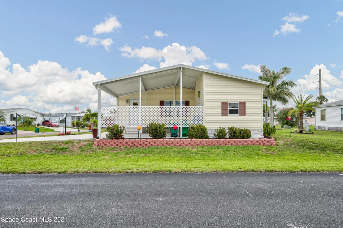 Photo of 7697 Fox Hunter Circle
