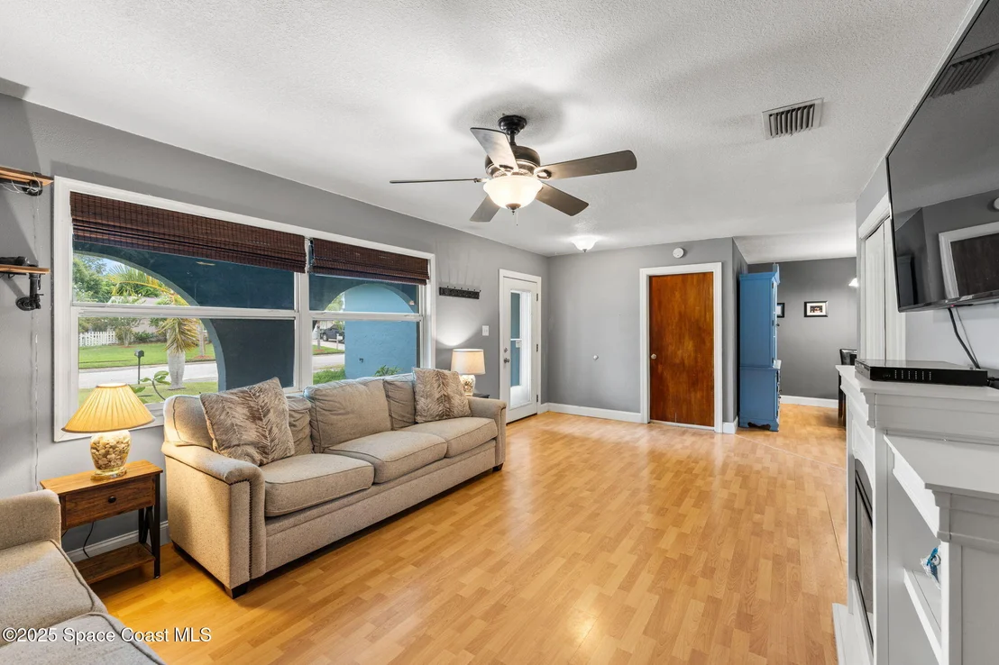 Photo of 2807 Golfview Drive