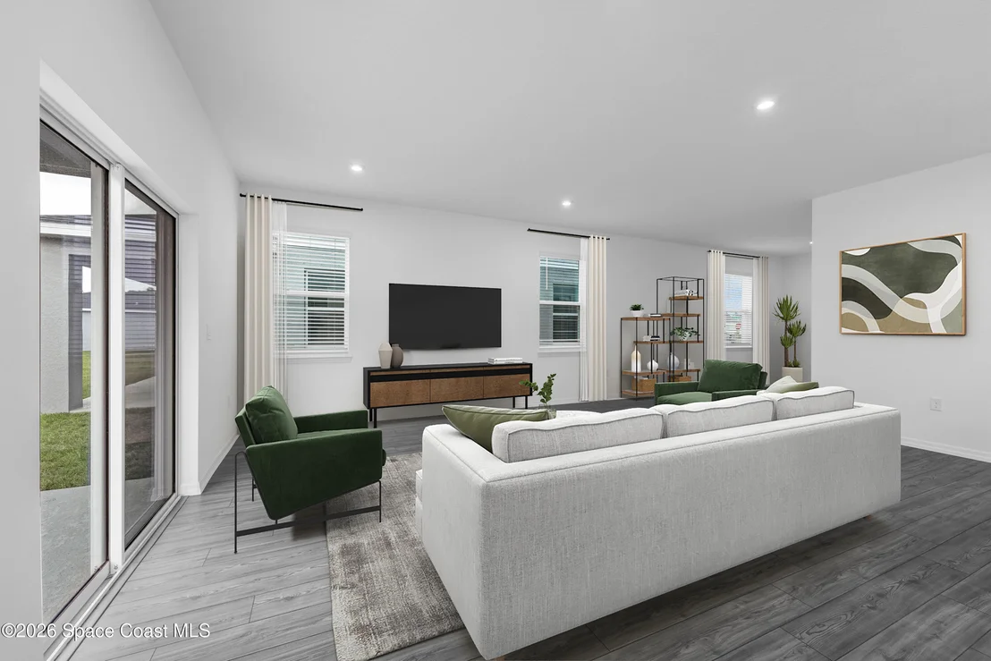 Photo of 877 Castleford Avenue NE