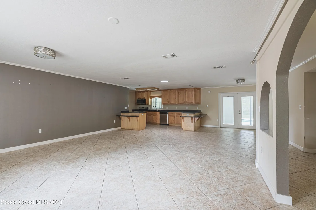 Photo of 634 Orange Court