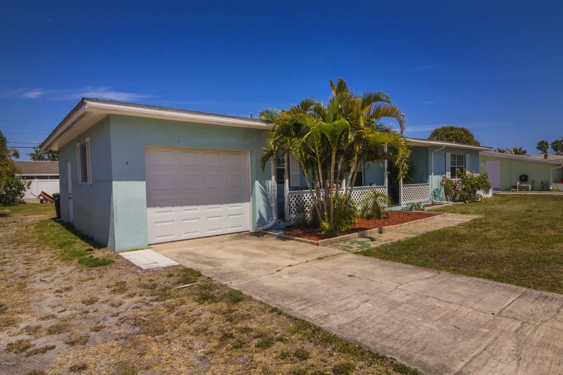 Photo of 235 Ocean Boulevard