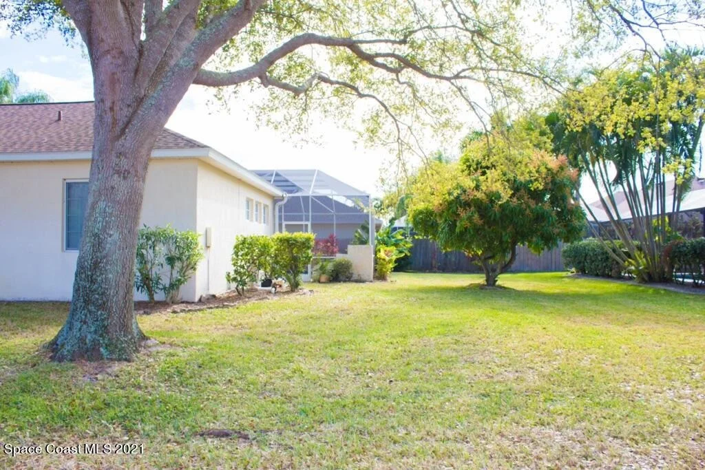 Photo of 5700 Newbury Circle