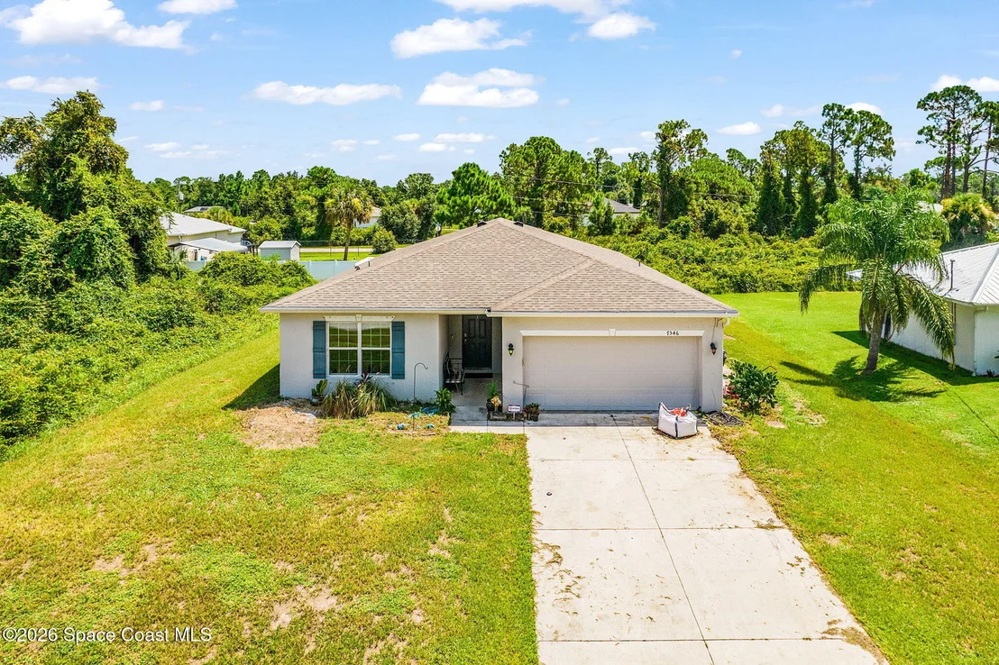Photo of 7546 Blutter Road