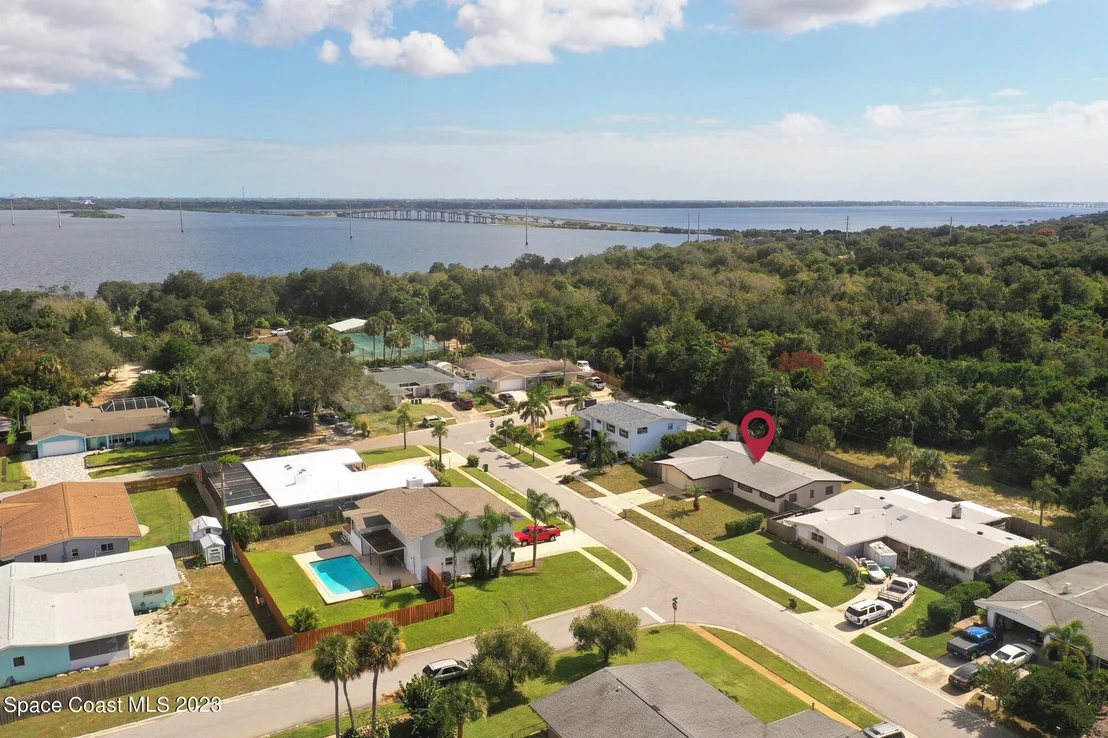 Photo of 383 Chester Drive