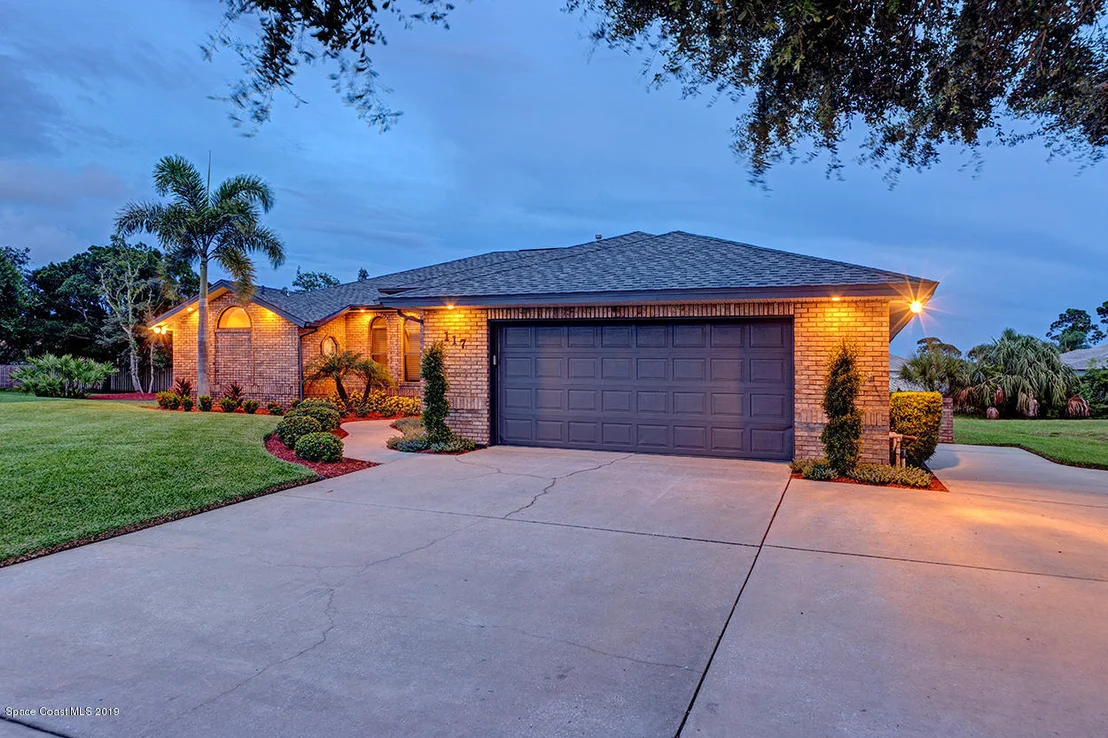Photo of 117 Palm Circle