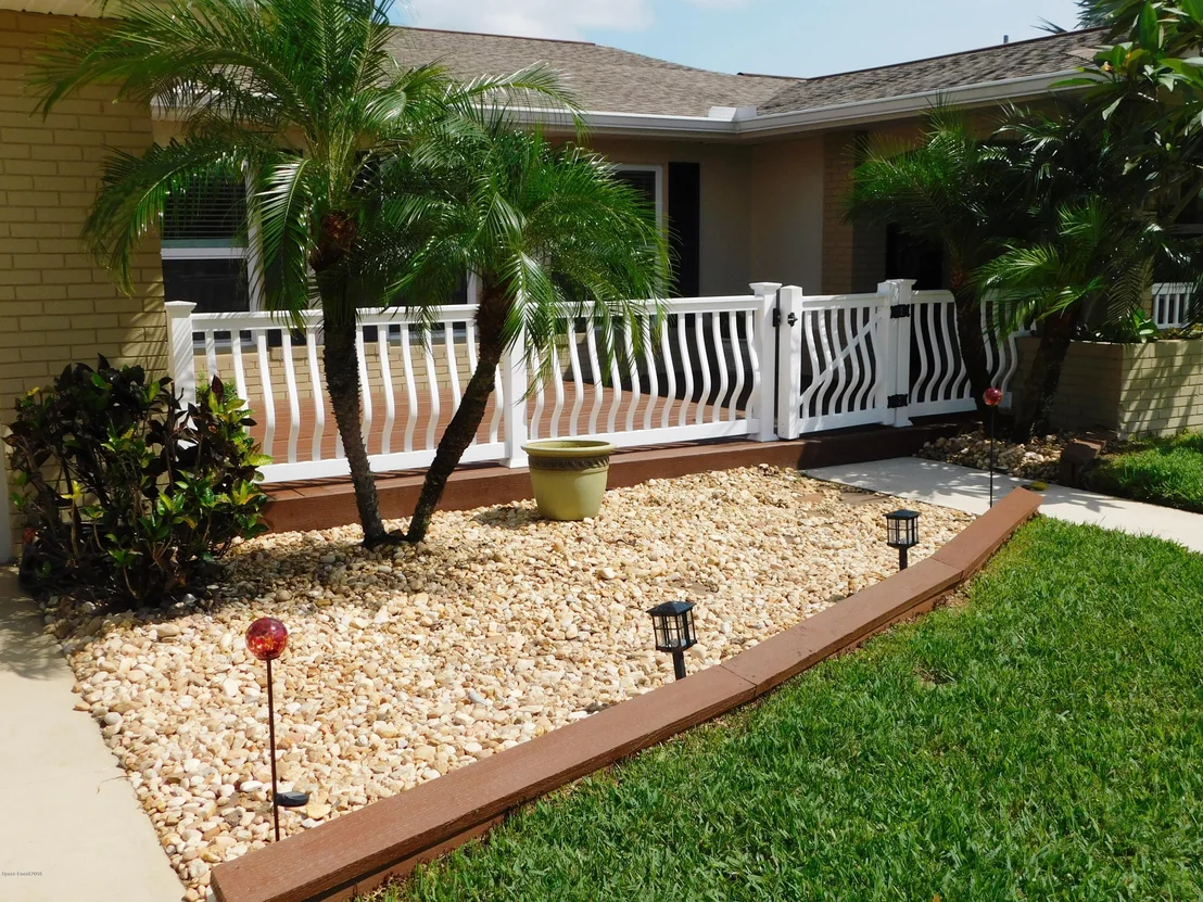 Photo of 909 Waialae Circle NE