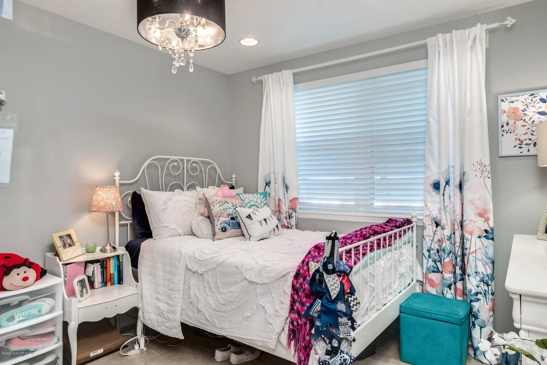 Photo of 905 Magnolia Drive