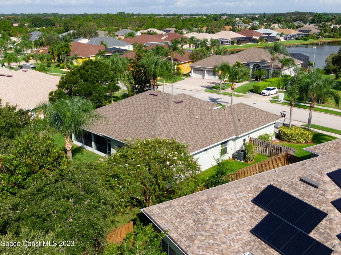 Photo of 1647 Auburn Lakes Drive