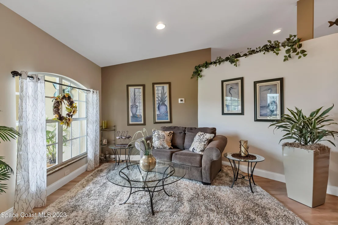 Photo of 2550 Waring Lane