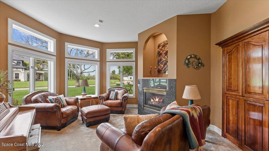 Photo of 873 Oak Park Drive
