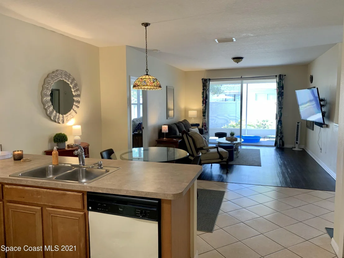 Photo of 901 Benton Drive
