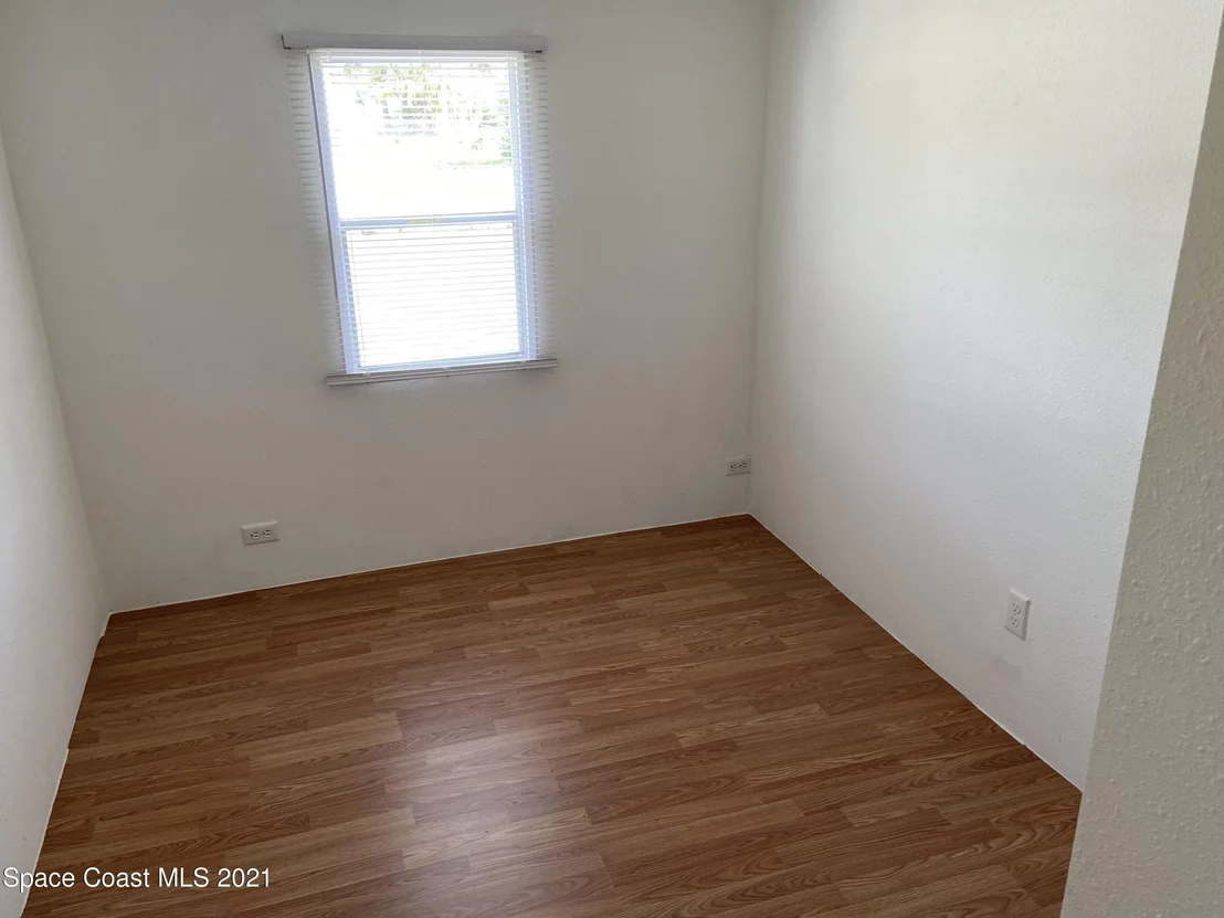Photo of 384 Macarthur Circle