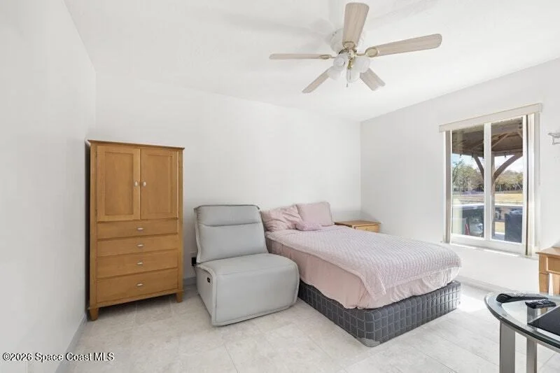 Photo of 3375 Hield Road