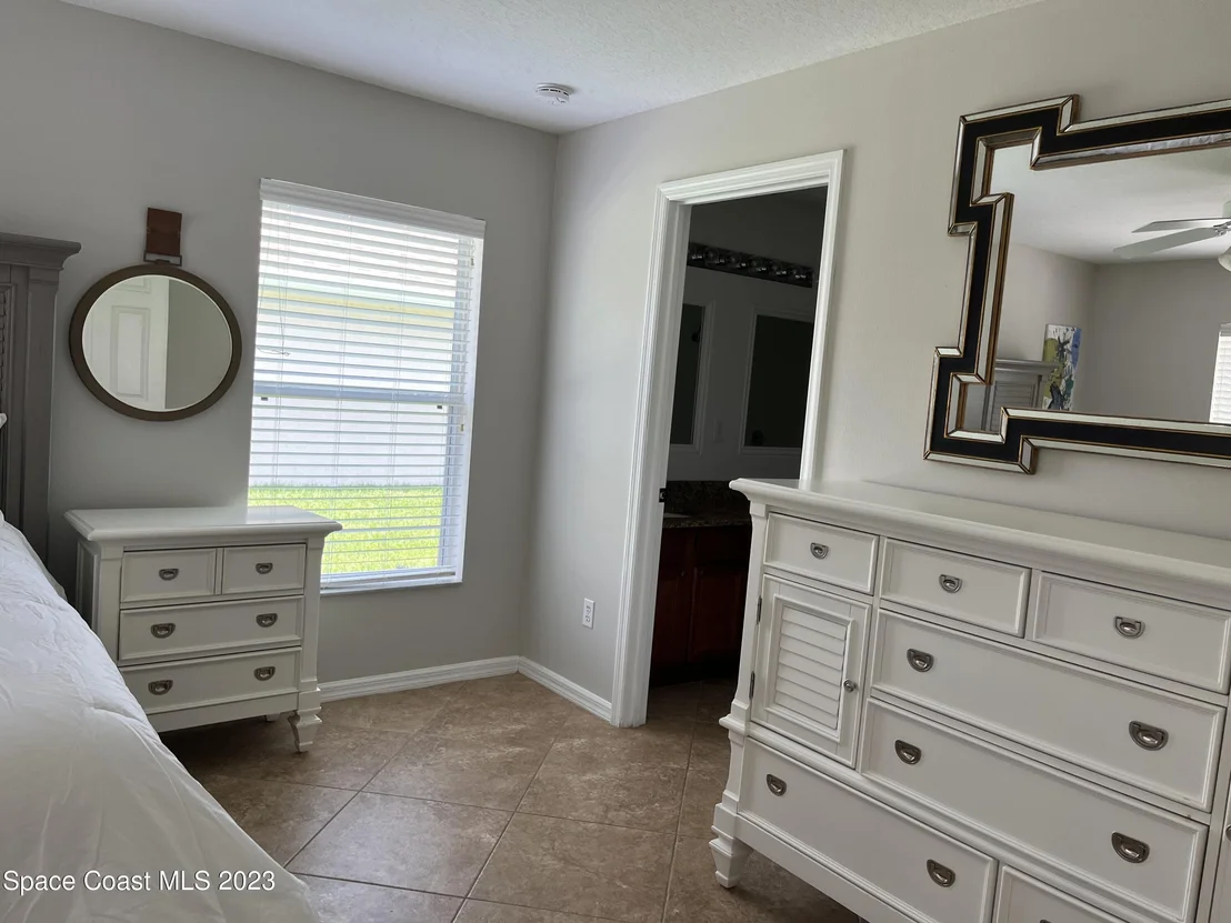 Photo of 997 Gulfstream Avenue