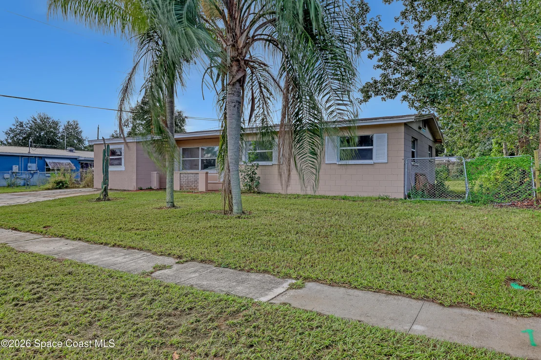 Photo of 2005 Cooper Drive