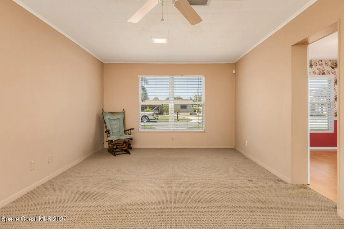 Photo of 2205 Lakeview Drive