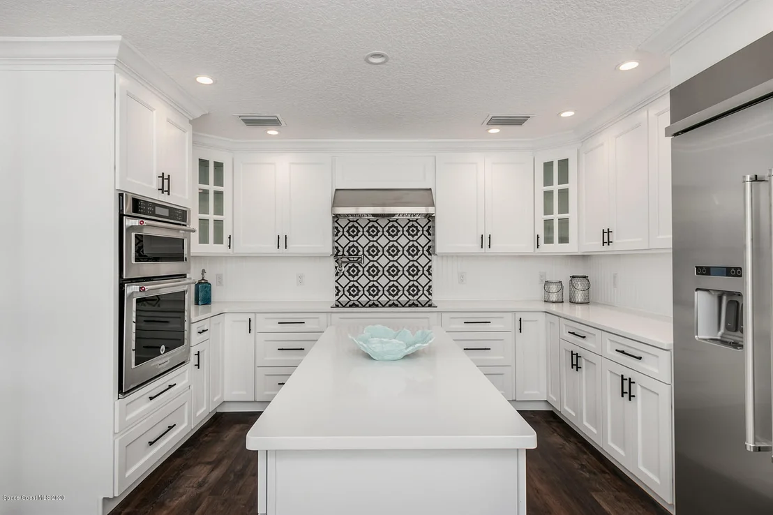 Photo of 610 Hibiscus Trail