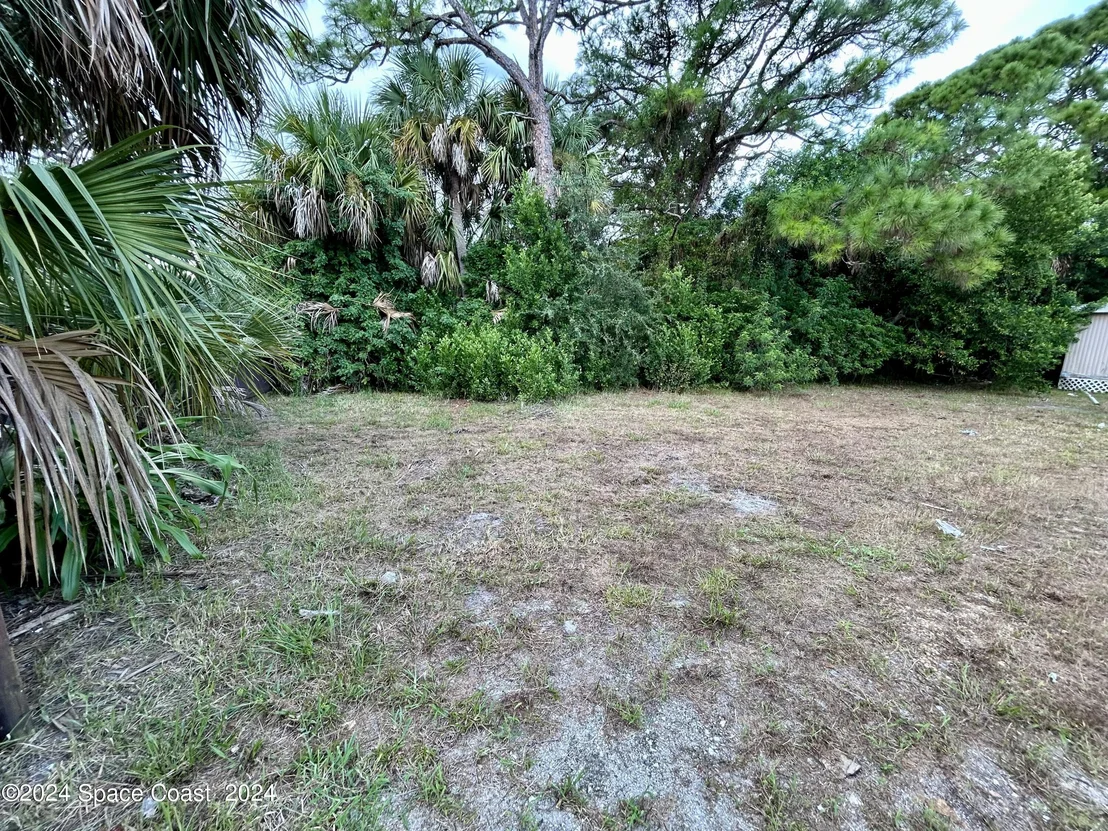 Photo of 326 Iris Street