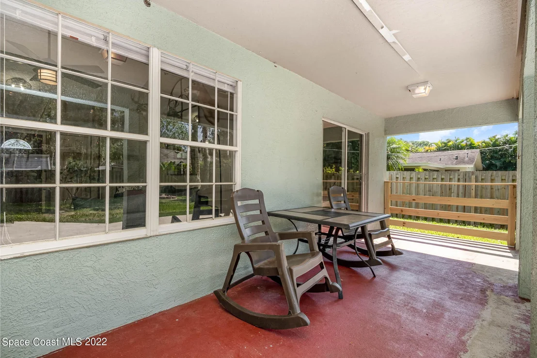Photo of 1434 Van Eck Road NE