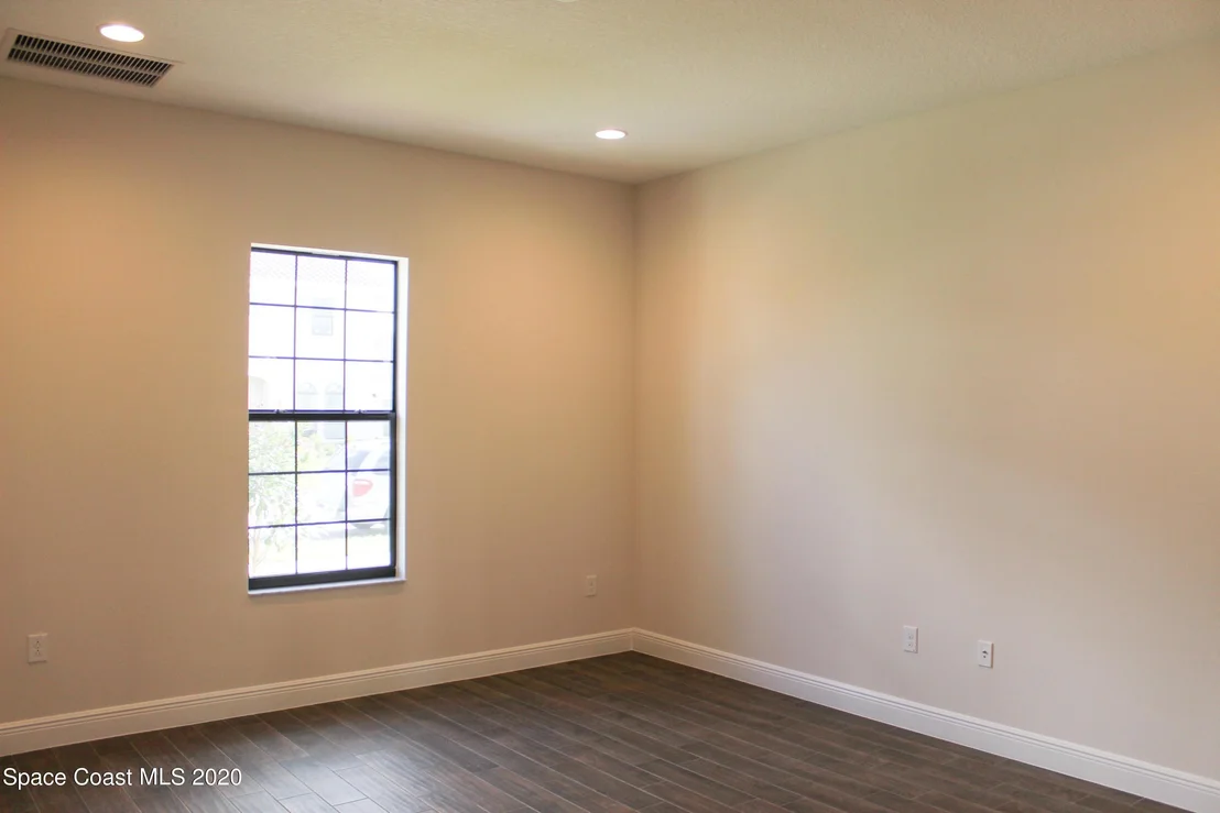 Photo of 2225 Zuma Lane