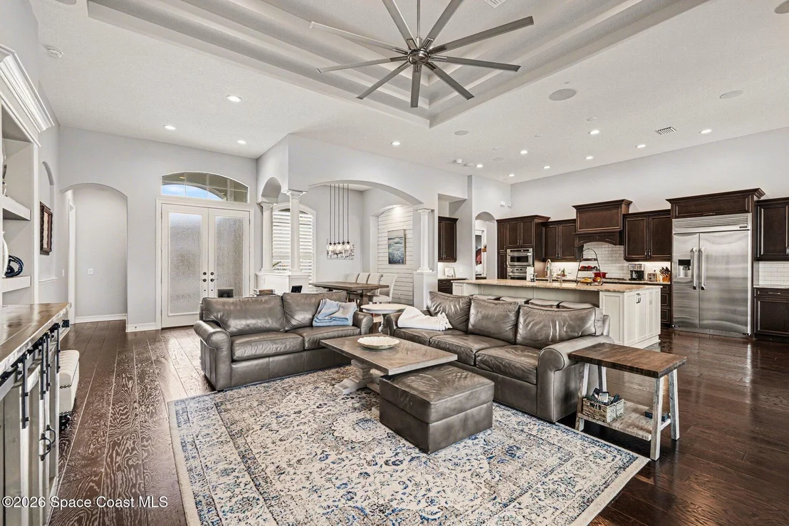 Photo of 2882 Emeldi Lane