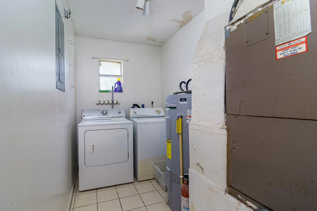 Photo of 2456 Uranus Drive