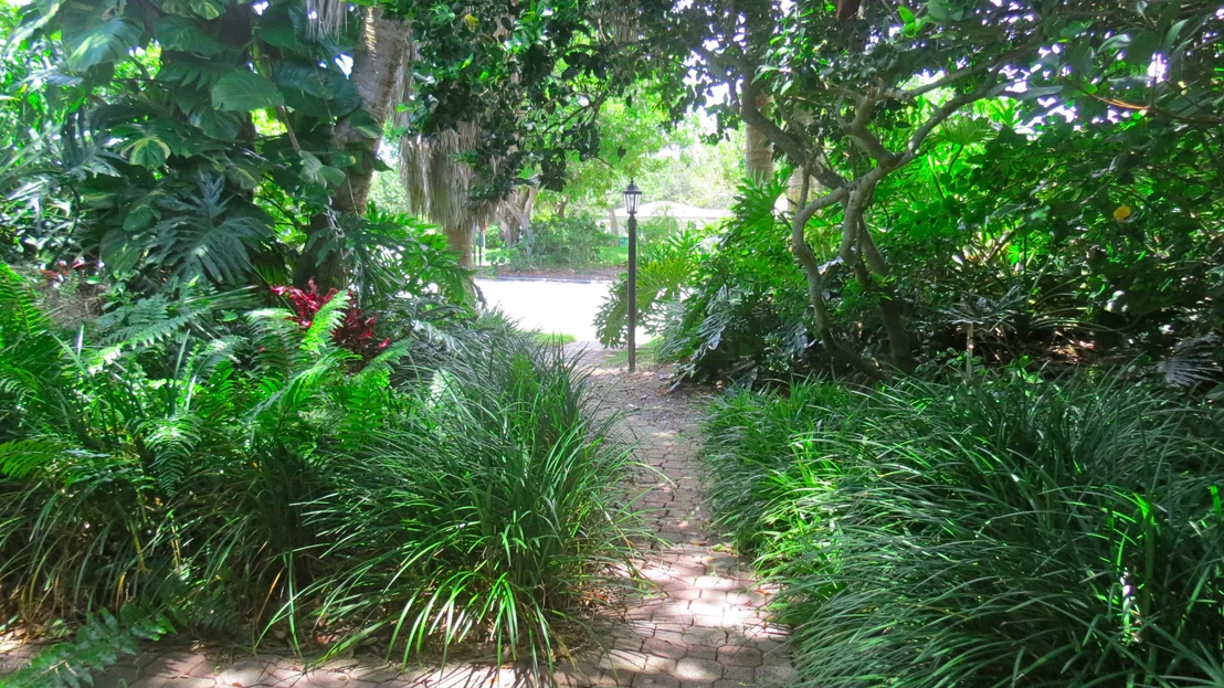 Photo of 145 Orlando Boulevard