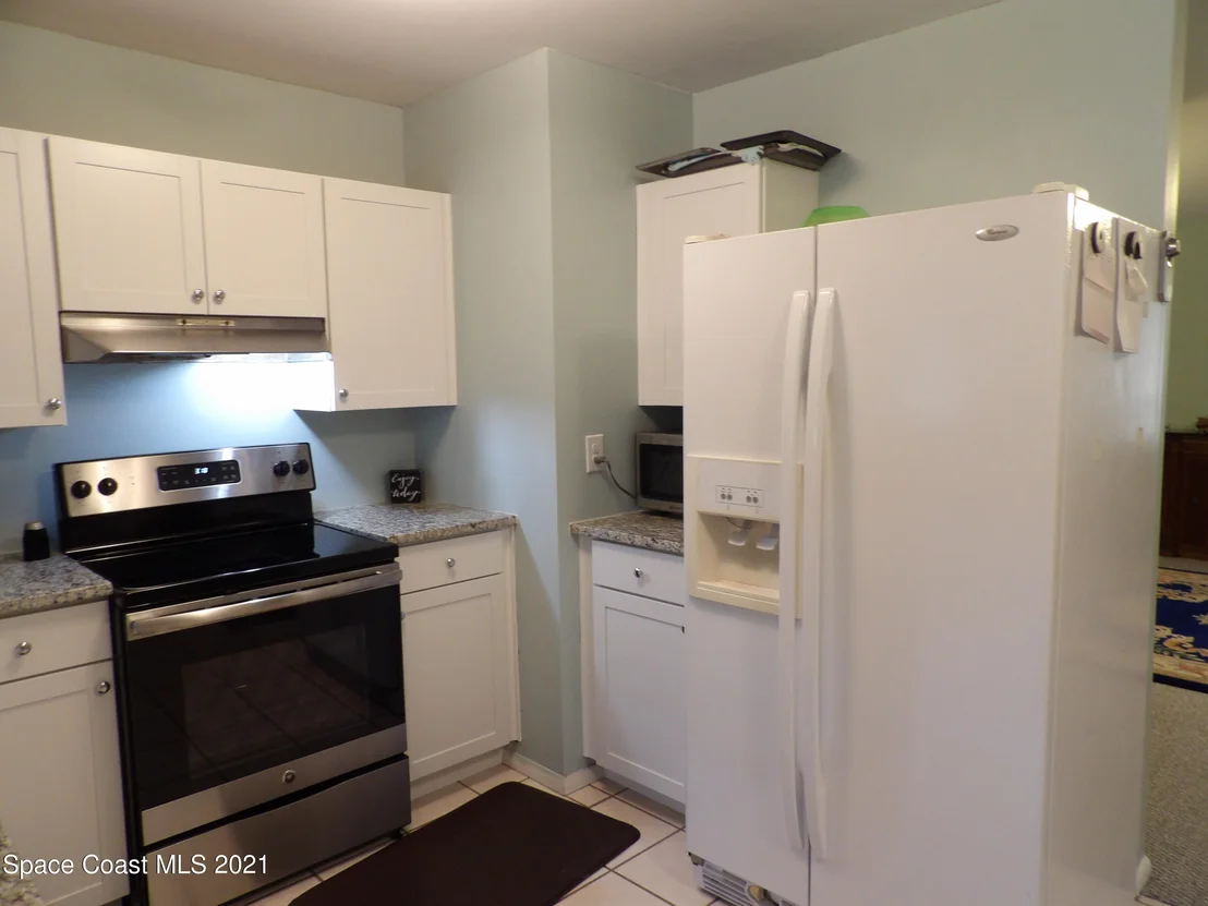 Photo of 797 Bianca Drive NE