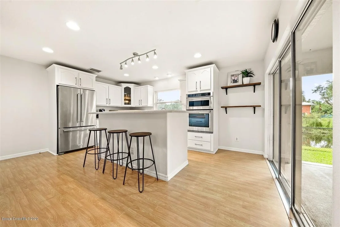 Photo of 4901 Evinrude Road
