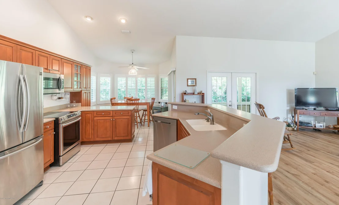 Photo of 973 Somerset Lane