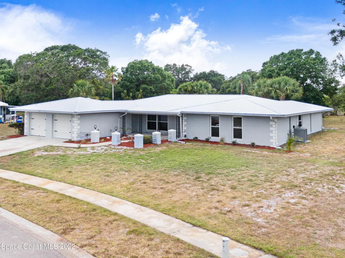 Photo of 950 Waialae Circle NE
