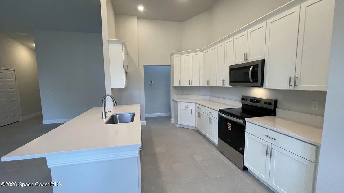 Photo of 1797 Tharp Road SE
