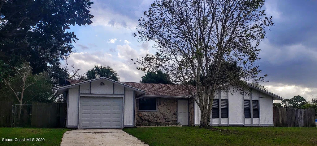 Photo of 4851 Alfred Street