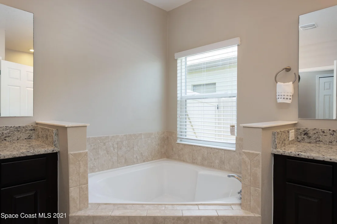 Photo of 3950 Harvest Circle