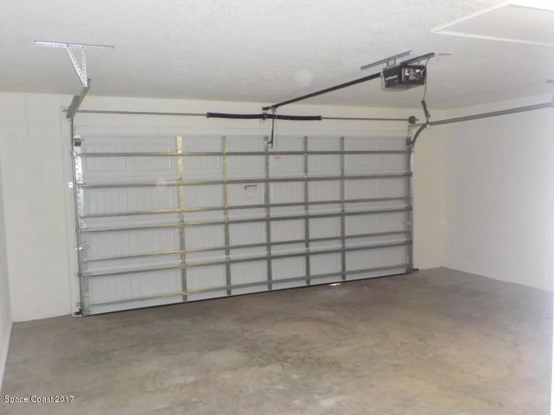 Photo of 5170 Holden Road