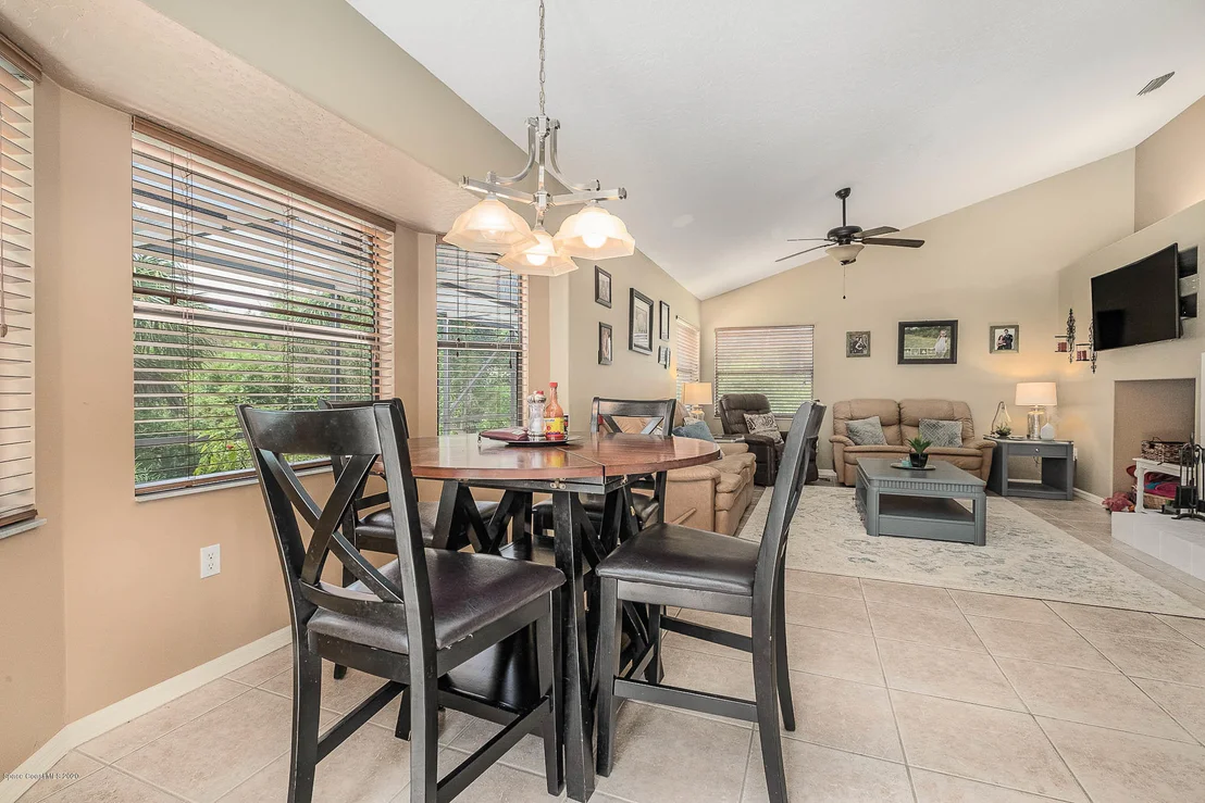 Photo of 5058 Alamanda Drive